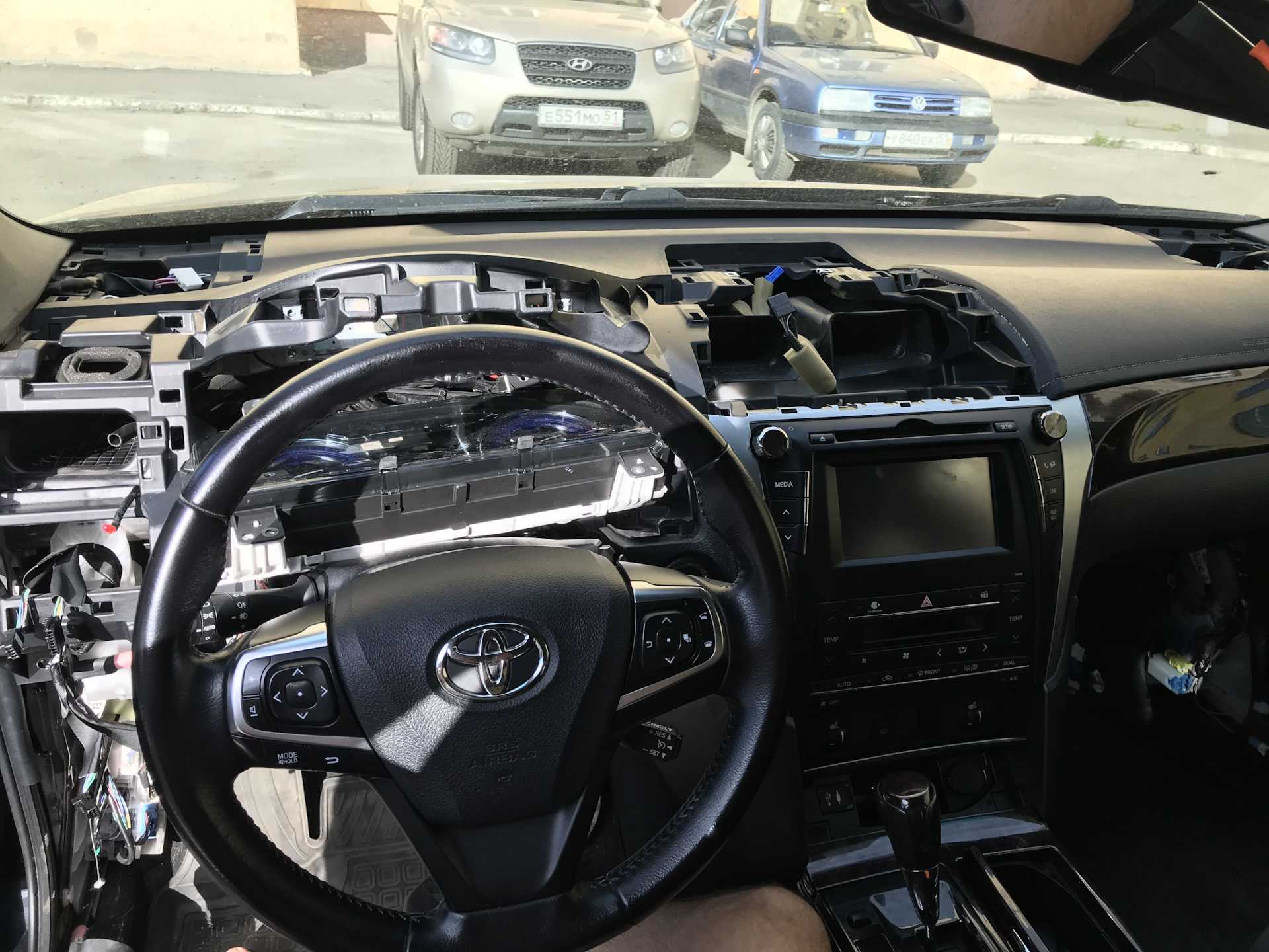 Приборная панель автомобиля является основным органом контроля параметров автомобиля во время движения Сбои в работе панели приводят к искажению и потере информации о состоянии основных систем автомобиля