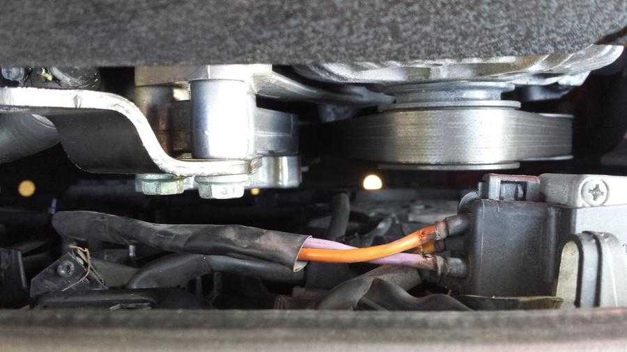 Код ошибки dtc p0481 фиксируется блоком управления двигателя (ecm) при несовпадении состояния управляемого привода с фактическим состоянием цепи управления.