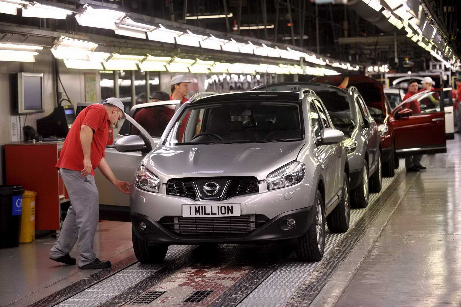 Компания Nissan показала, как на самом деле осуществляется сборка автомобилей в России