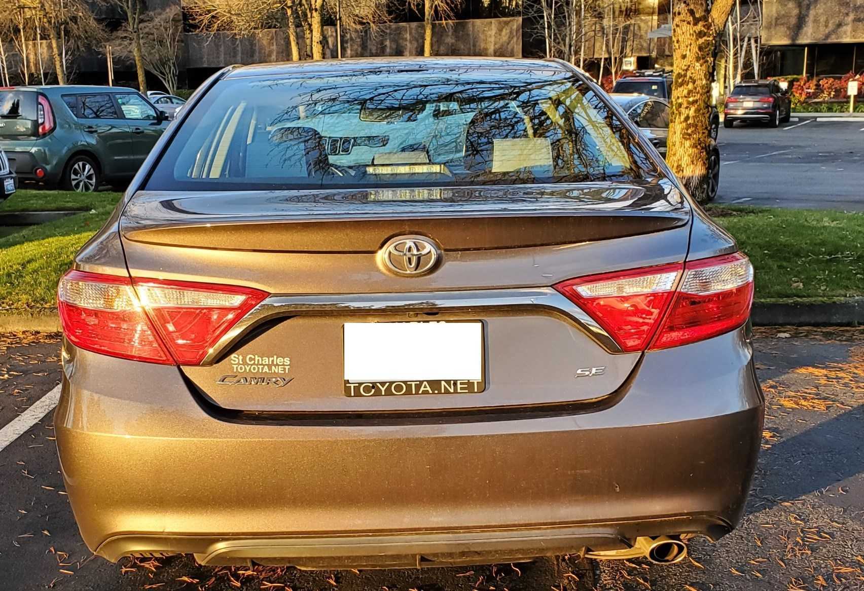 Средний или бизнес-класс: обзор toyota camry (xv40)