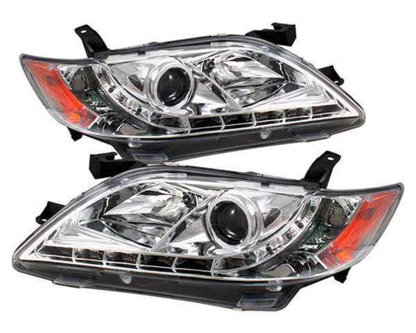 Линзы на camry 40