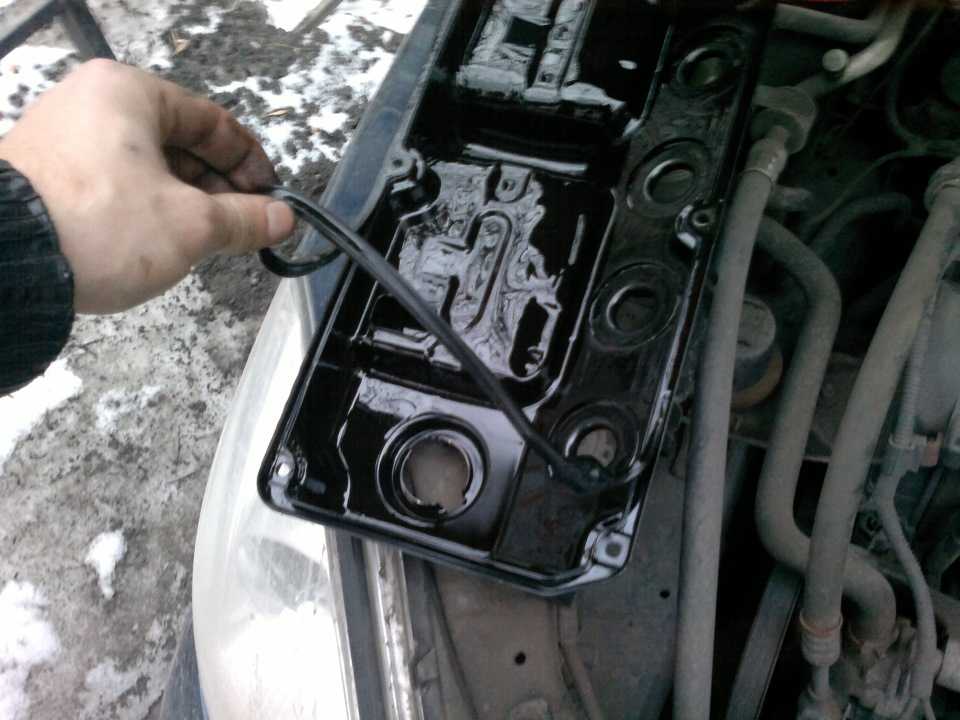 Клапанная крышка mitsubishi lancer 9