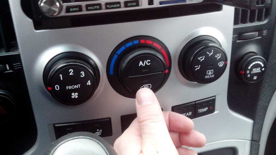 Для чего нужна кнопка рециркуляции воздуха в автомобиле - mytagaz.ru